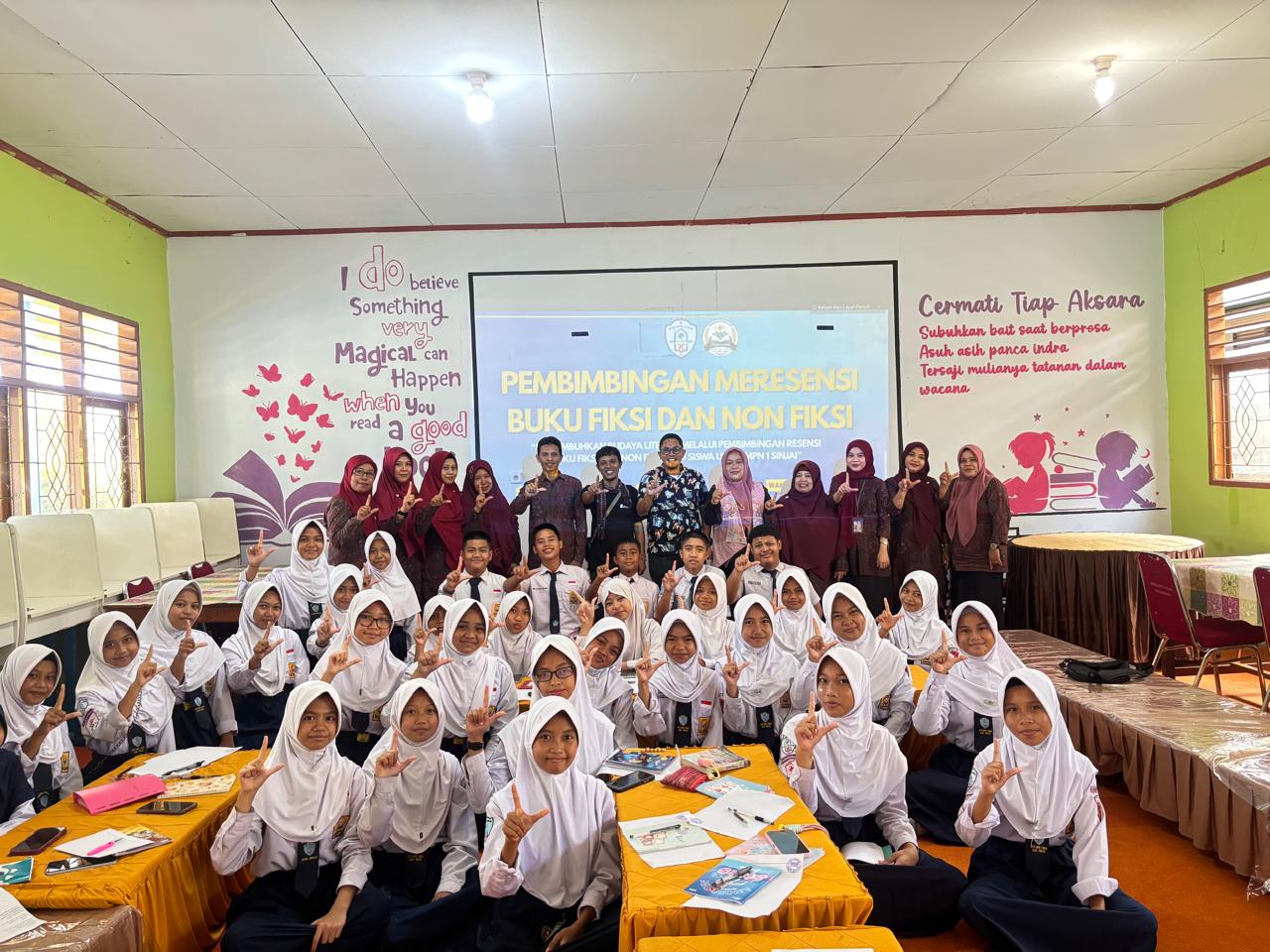 Pembimbingan Meresensi Buku Fiksi dan Nonfiksi 📖✨